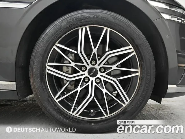 Genesis G90 Бензин 3.5 турбо AWD — Фото автомобиля 5
