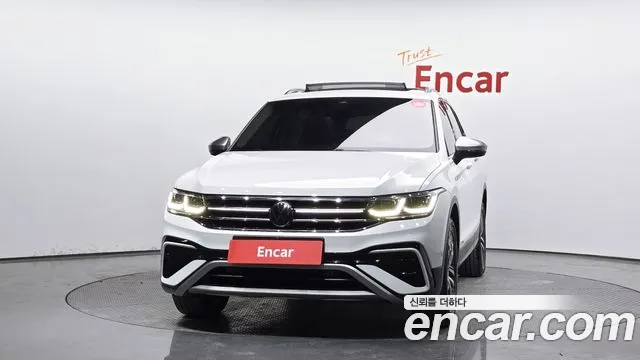 Volkswagen Tiguan — Фото автомобиля 3
