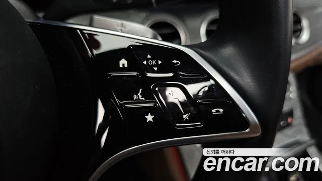 Mercedes-Benz E-Class E-класс W213 E350 4MATIC Exclusive — Фото автомобиля 28