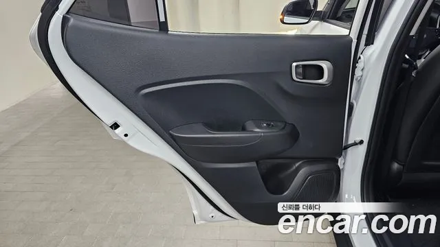 Hyundai Venue Venue 1.6 Premium — Фото автомобиля 25