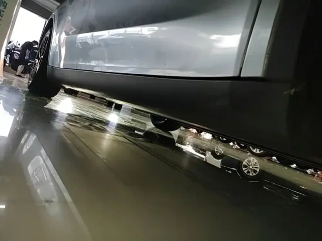Tesla Model Y — Фото автомобиля 20