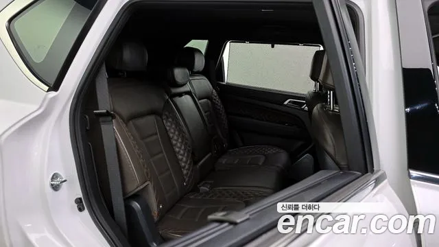 KG_Mobility_Ssangyong Rexton All Rexton Дизель 2.2 4WD — Фото автомобиля 12