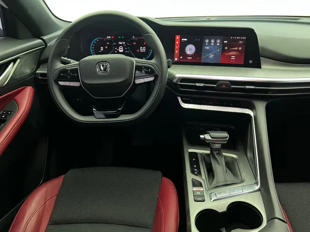 Changan CS35 Plus — Фото автомобиля 10