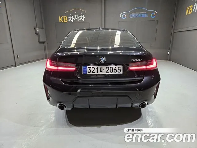 BMW 3-Series 3 серия (G20) 320i M Sport — Фото автомобиля 4