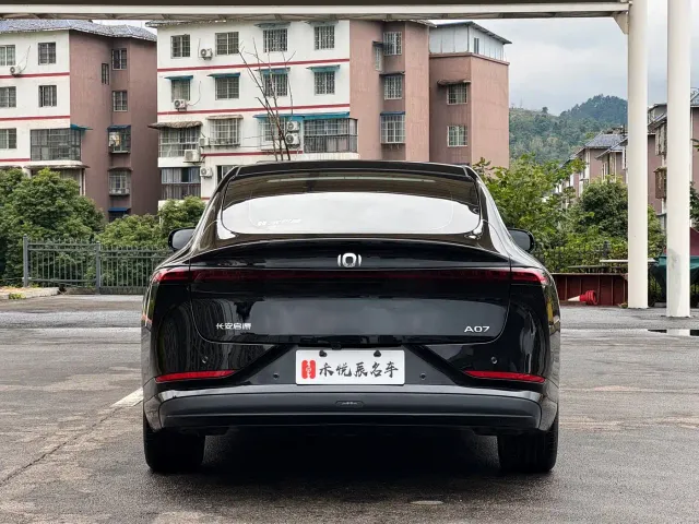 Changan Qiyuan A07 — Фото автомобиля 10