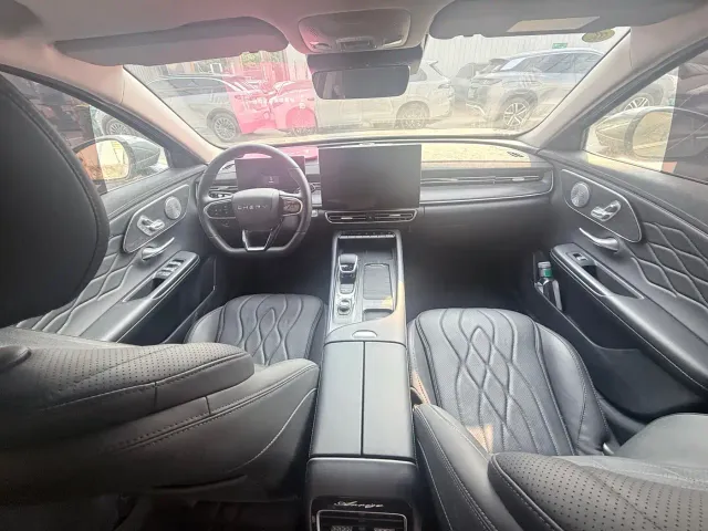 Chery Arrizo 8 PRO — Фото автомобиля 7
