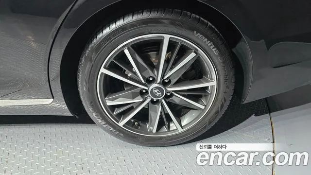 Hyundai Grandeur New — Фото автомобиля 6