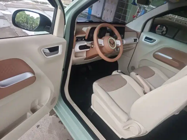 Wuling Hongguang Mini EV — Фото автомобиля 15