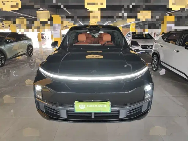 Li Auto L9 — Фото автомобиля 2