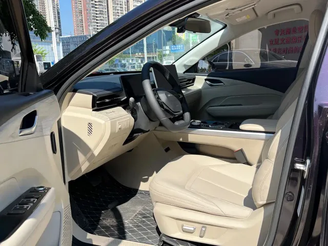 Wuling Starlight — Фото автомобиля 9