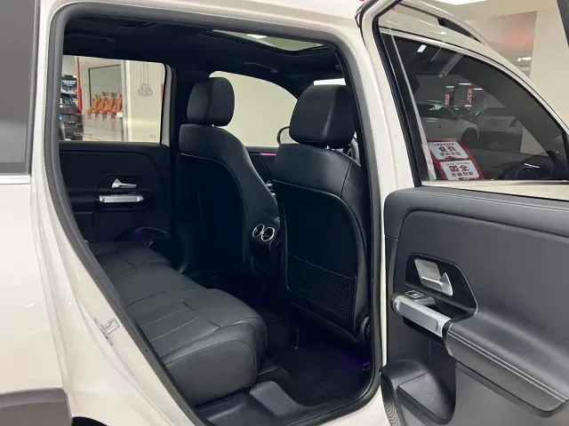Mercedes-Benz GLB-Class — Фото автомобиля 13