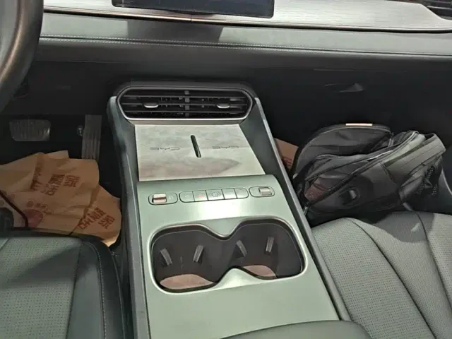 BYD Seal 05 DM-i — Фото автомобиля 13