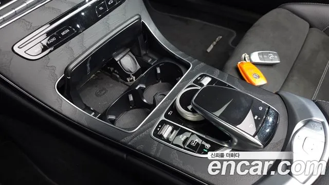 Mercedes-Benz C-Class — Фото автомобиля 23