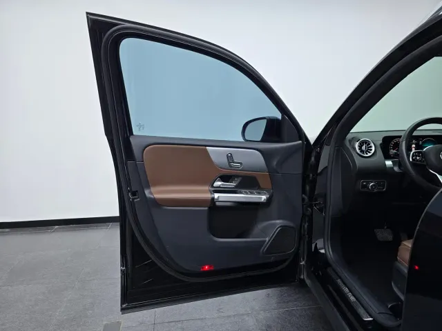 Mercedes-Benz GLB-Class — Фото автомобиля 18