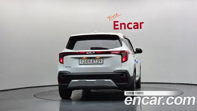 Kia Seltos Бензин 1.6 турбо 2WD — Фото автомобиля 4
