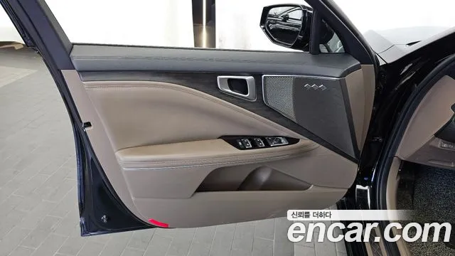 Kia K8 Hybrid — Фото автомобиля 13