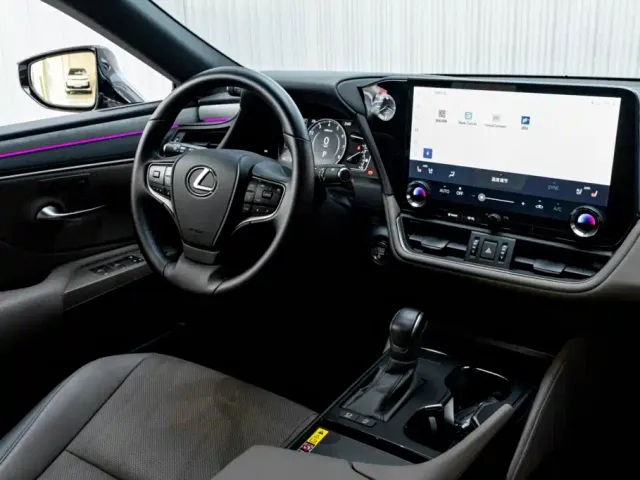 Lexus ES — Фото автомобиля 27