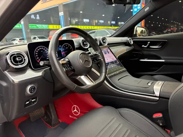 Mercedes-Benz C-Class — Фото автомобиля 4