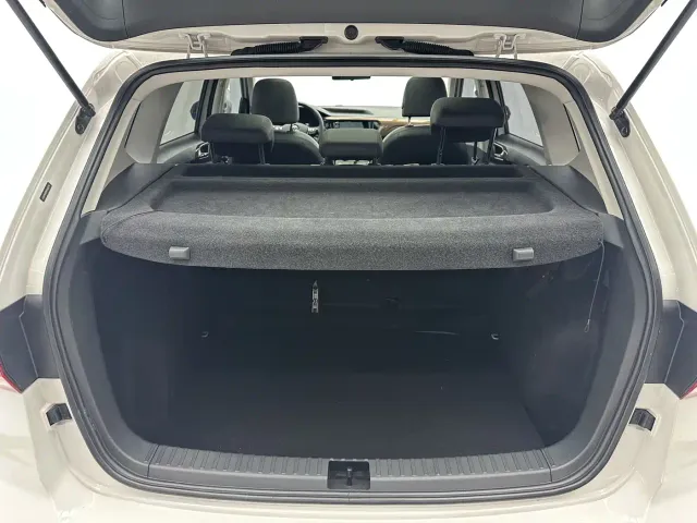 Volkswagen Tharu — Фото автомобиля 17