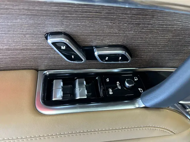 Land Rover Range Rover — Фото автомобиля 7