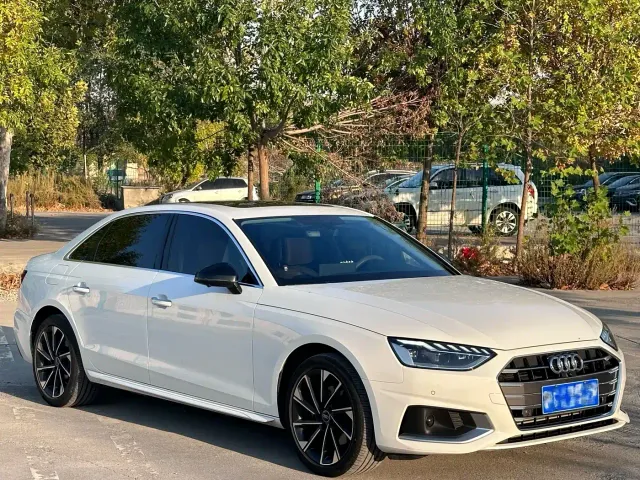 Audi A4L — Фото автомобиля 3