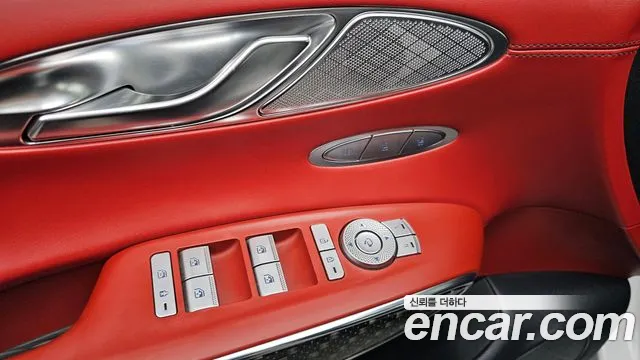 Genesis GV70 2.5T Бензин AWD — Фото автомобиля 24