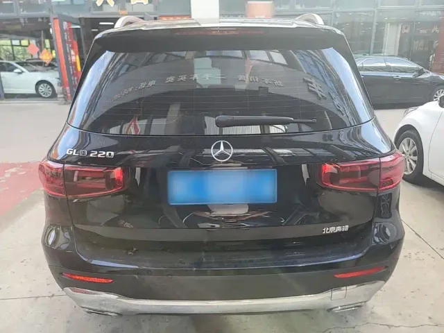 Mercedes-Benz GLB-Class — Фото автомобиля 5