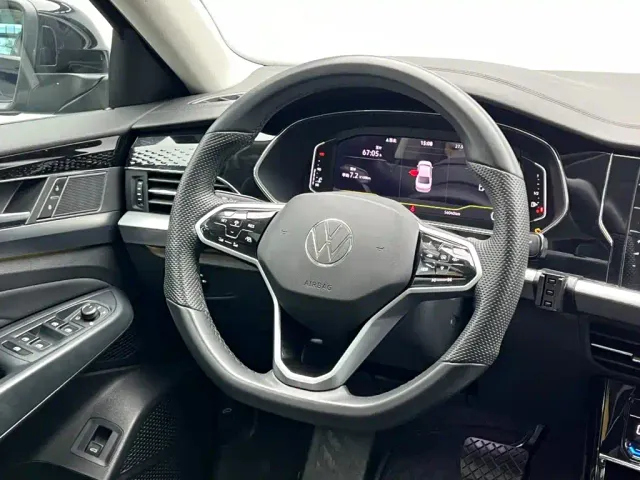 Volkswagen Passat — Фото автомобиля 22