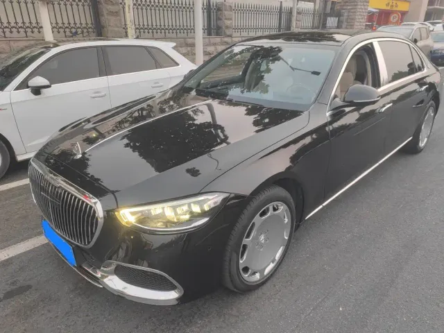 Фотография автомобиля — Mercedes-Benz Maybach S-Class