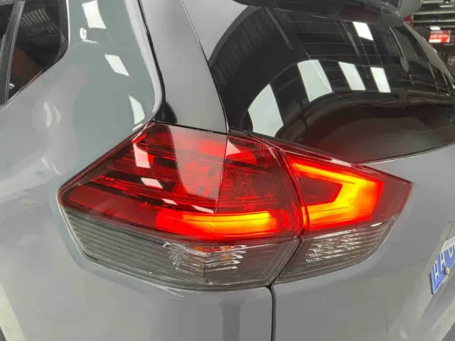 Nissan X-Trail — Фото автомобиля 25