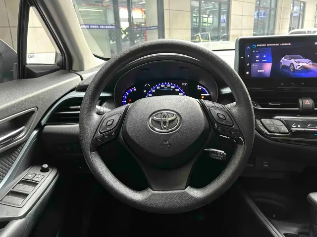 Toyota IZOA — Фото автомобиля 10
