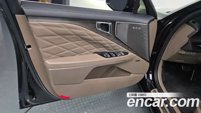 Kia K8 Hybrid — Фото автомобиля 13