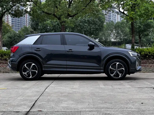 Audi Audi Q2L e-tron 2022 Q2L e-tron Pure Electric Intelligent — Фото автомобиля 4