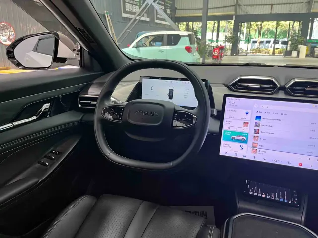 Dongfeng Fengshen L7 — Фото автомобиля 19