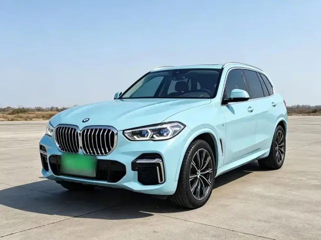 Фотография автомобиля — BMW X5