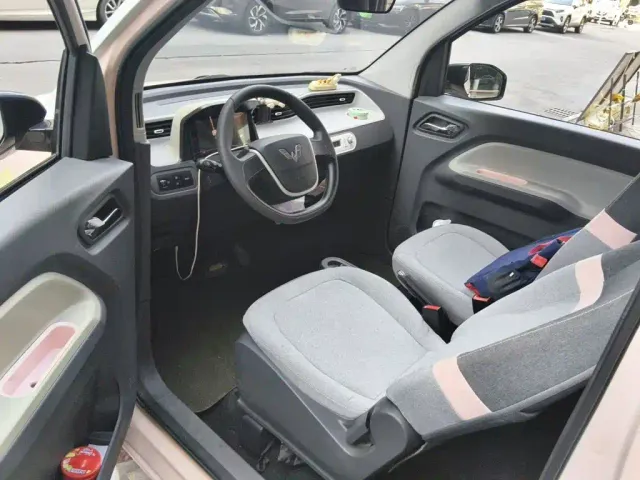 Wuling Hongguang Mini EV — Фото автомобиля 17