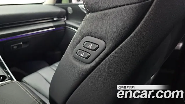 Genesis GV80 2.5T Бензин AWD — Фото автомобиля 28