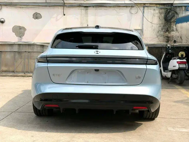 Nio ET5 Touring — Фото автомобиля 6