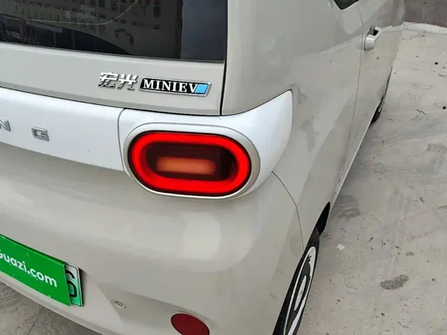 Wuling Hongguang Mini EV — Фото автомобиля 7