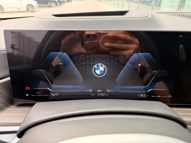 BMW BMW X5 2023 xDrive 40Li M Sport Black Night Package — Фото автомобиля 11