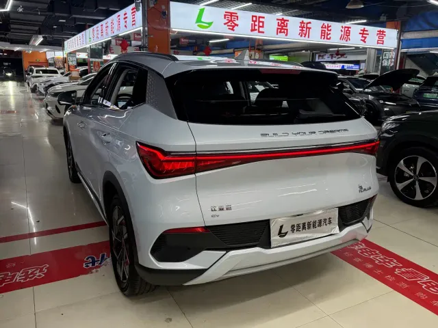 BYD Yuan PLUS — Фото автомобиля 4