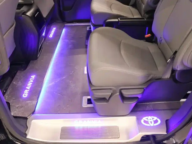 Toyota Granvia — Фото автомобиля 19