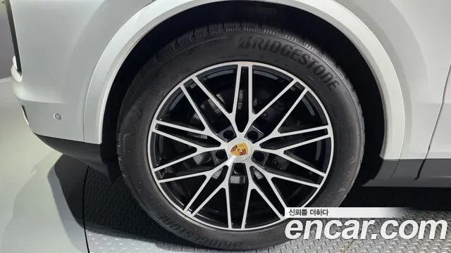 Porsche Cayenne PO536 — Фото автомобиля 5