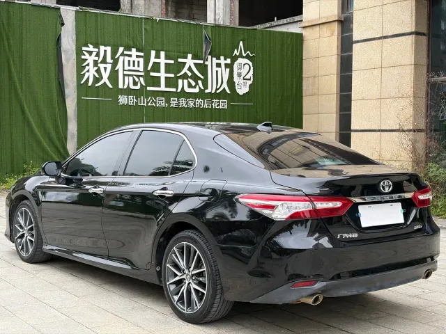 Toyota Camry — Фото автомобиля 5