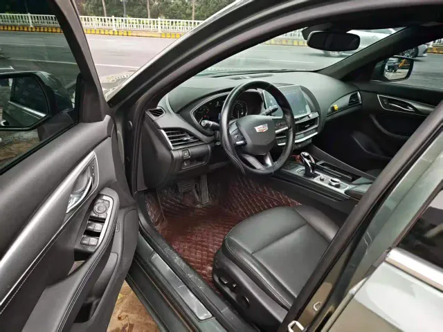 Cadillac CT5 — Фото автомобиля 8