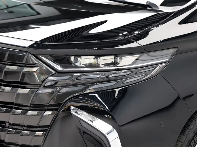 Toyota Alphard — Фото автомобиля 5