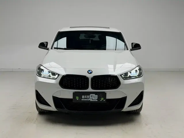 BMW X2 — Фото автомобиля 2