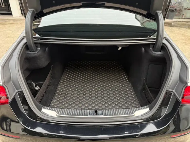 Mercedes-Benz S-Class — Фото автомобиля 15