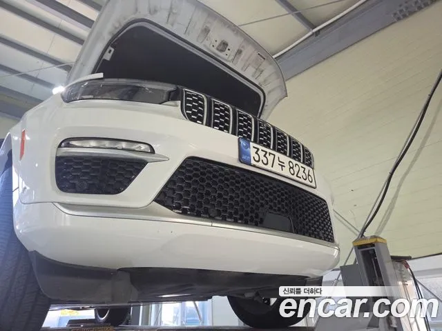 Фотография автомобиля — Jeep Cherokee WL