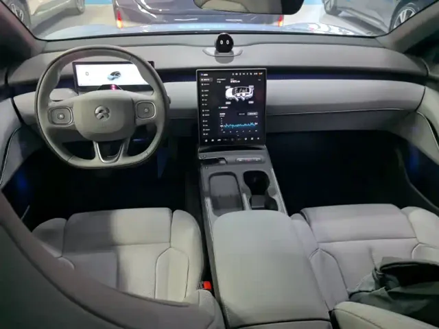 Nio ET5 Touring — Фото автомобиля 9